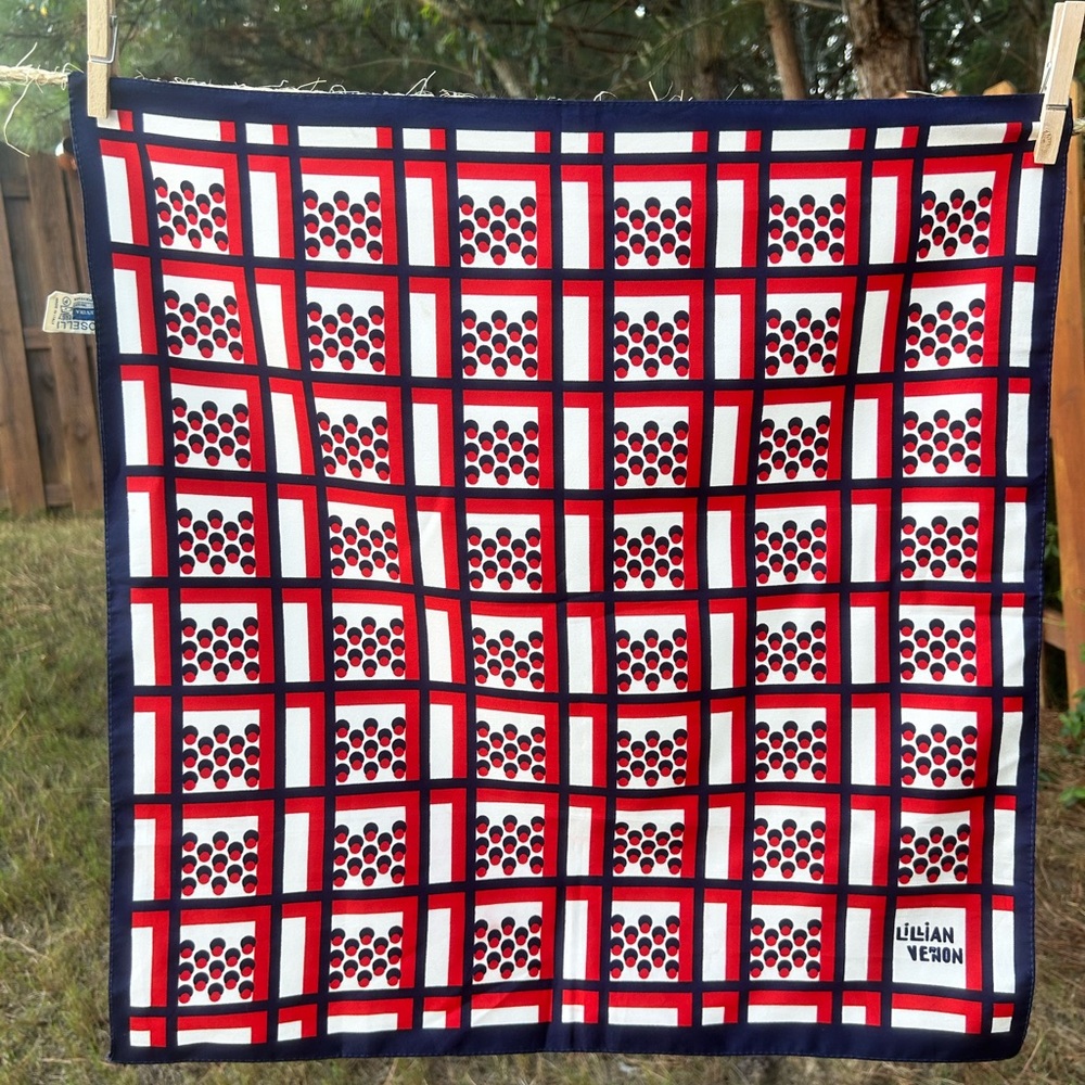 Vintage Lillian Vernon 20” square red white blue scarf Boselli Trevira Italy geo